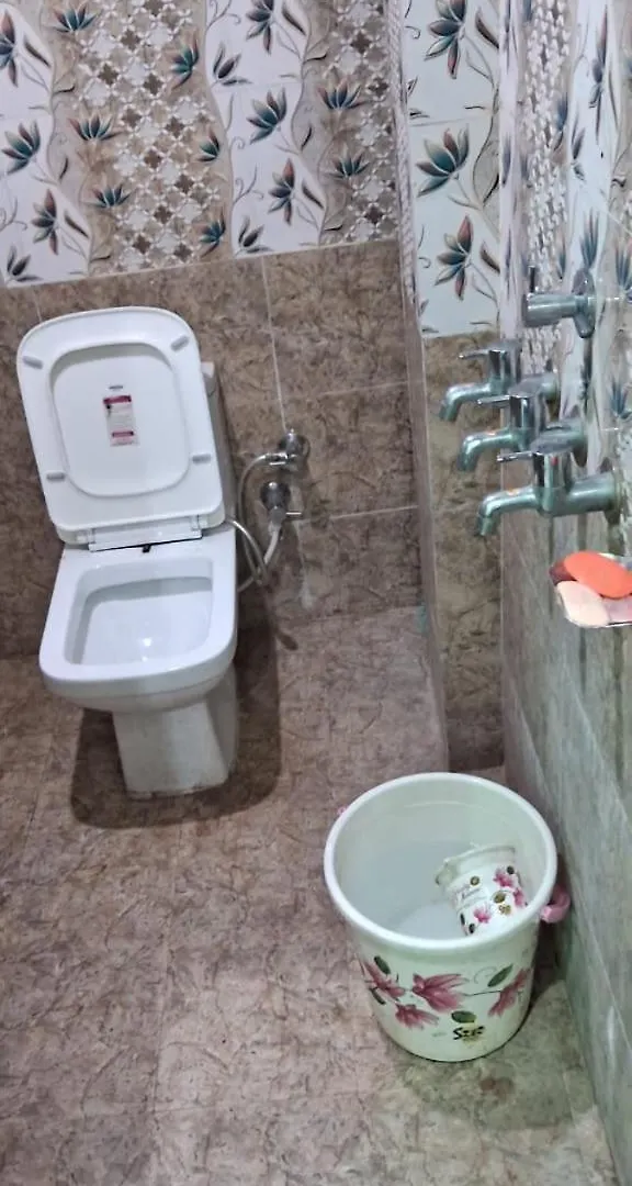 Laxman Guest House Varanasi 0*,  India